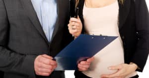 Wann-muss-der-Arbeitgeber-über-die-Schwangerschaft-informiert-werden